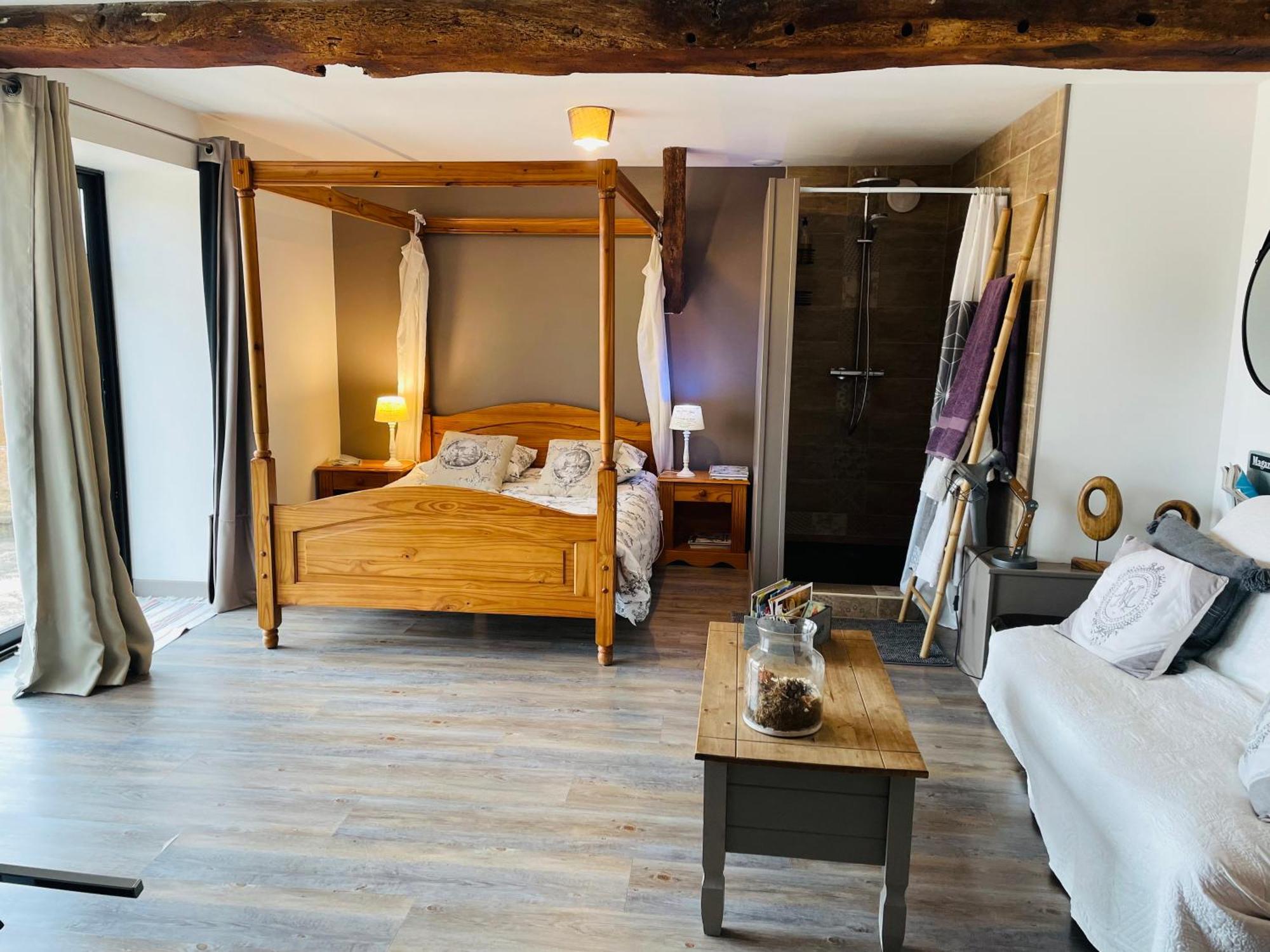 Au Petit Bonheur chez Bambina Hotel Leynes Eksteriør billede