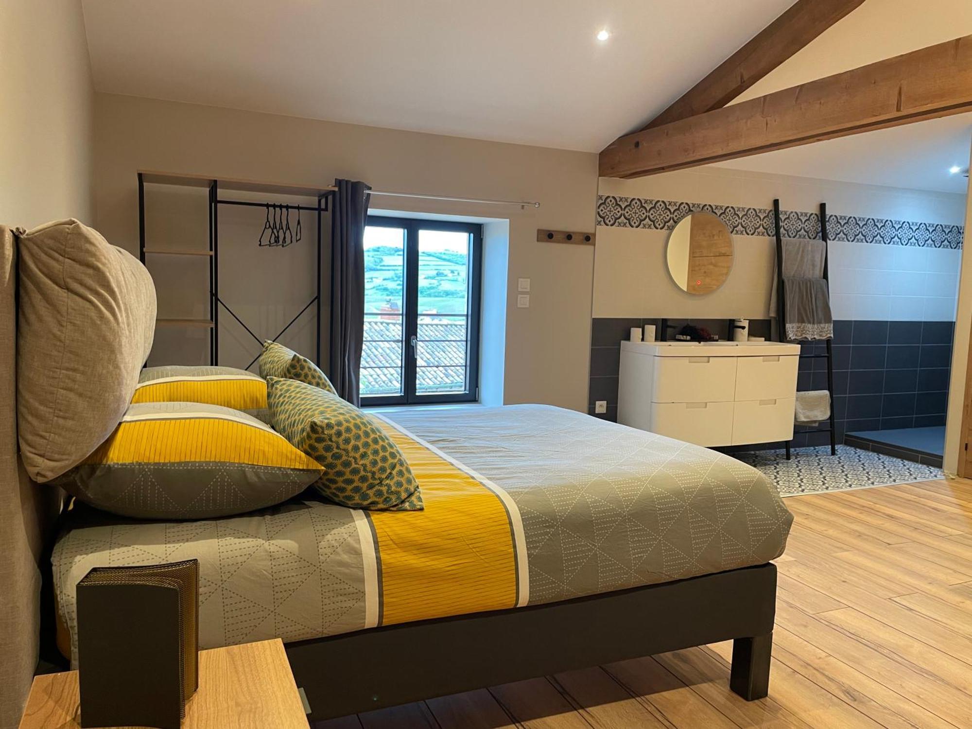 Au Petit Bonheur chez Bambina Hotel Leynes Eksteriør billede